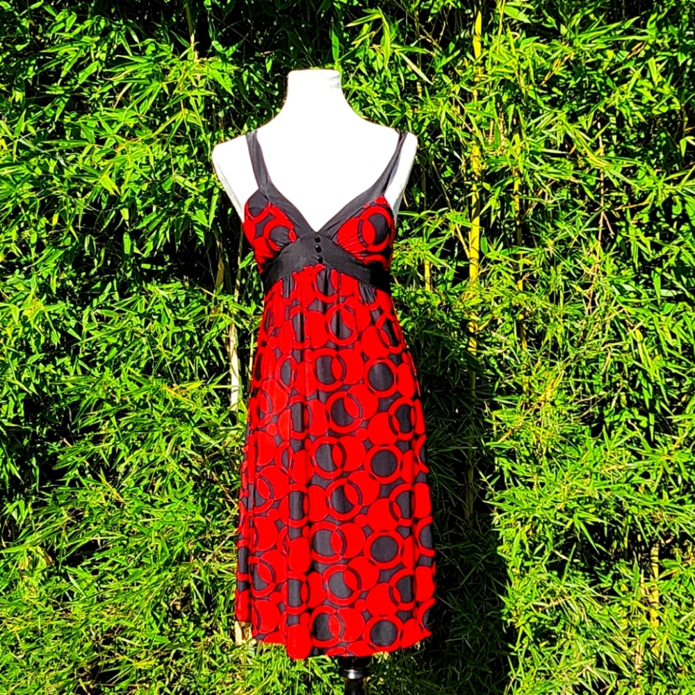 Forever 21 dress size medium, red and black